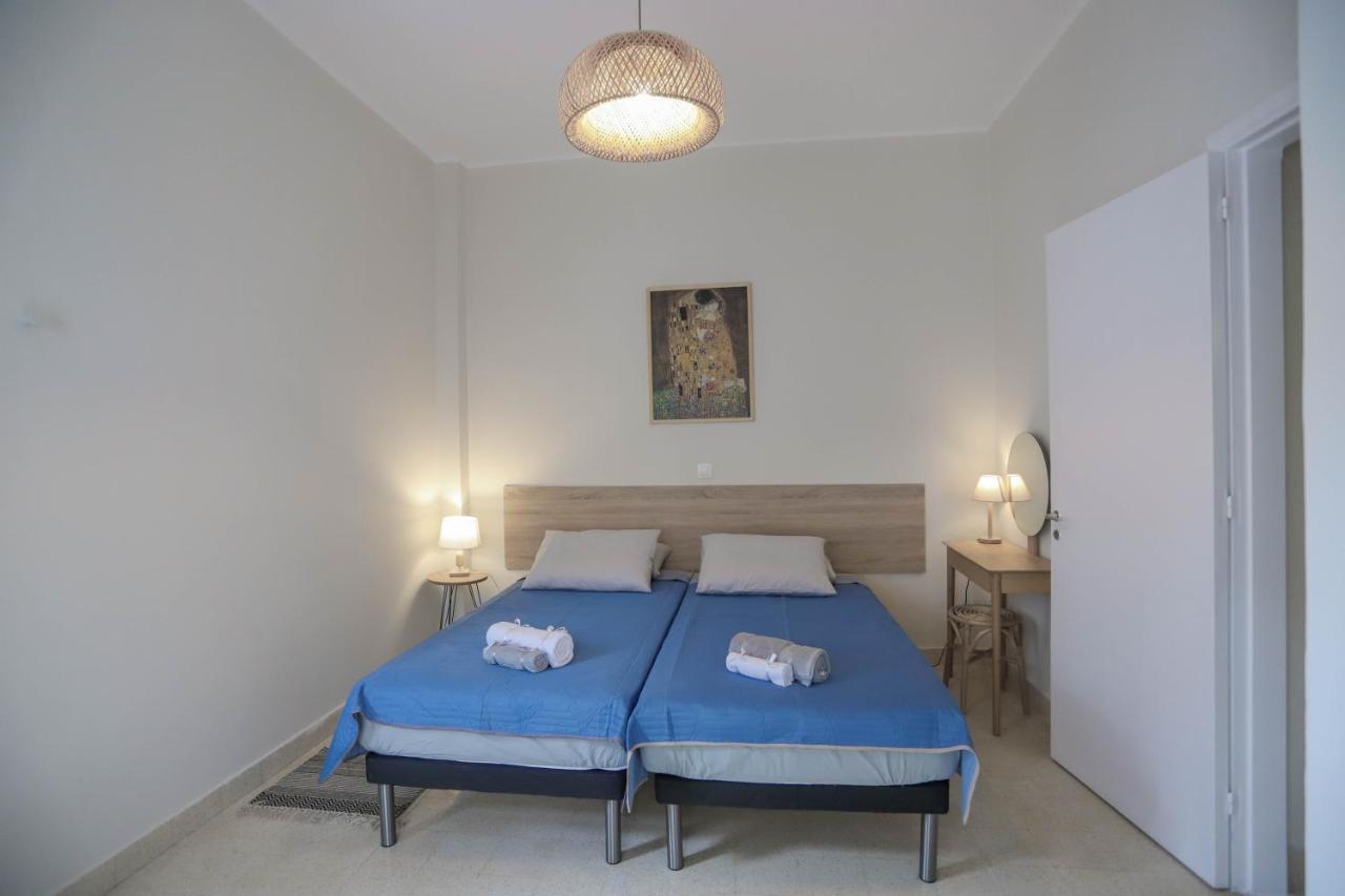 Traditional Town Garden Apartment Rhodes City Exteriör bild